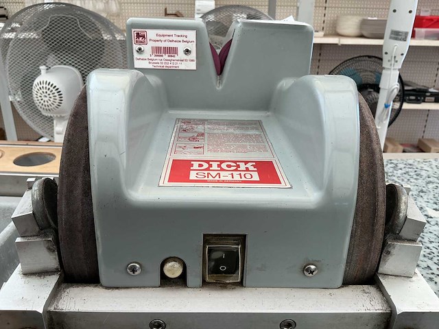 Dick sm-110 messlijpmachine met watergekoelde slijpschijven - afbeelding 2 van  3