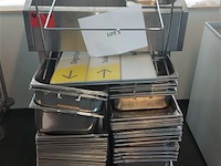 Dienblad en bestekwagen