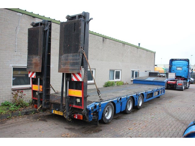 Dieplader kaessbohrer lb3e 2010 - afbeelding 1 van  1