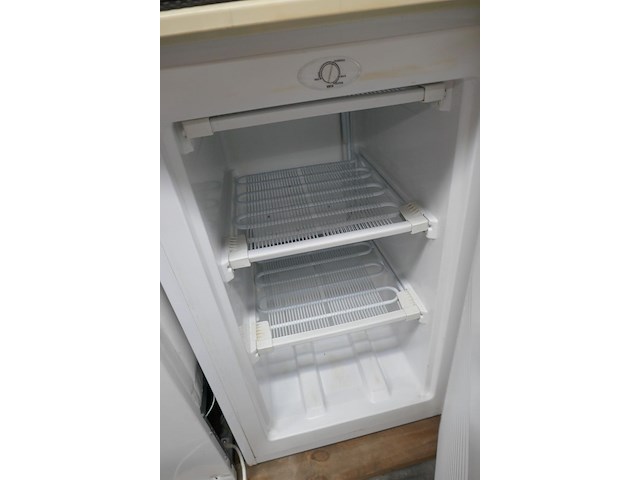 Diepvriezer tafelmodel + contactgril - afbeelding 5 van  5