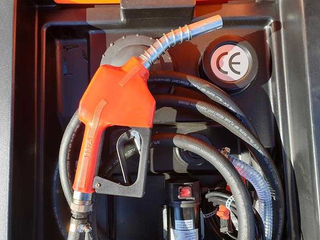 Diesel tank 400 l ongebruikt - afbeelding 5 van  7