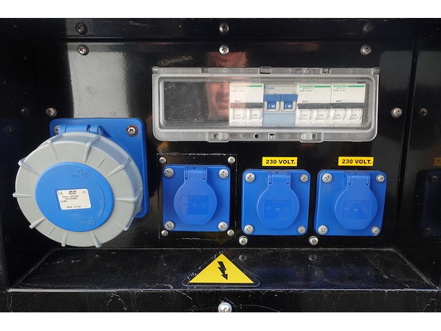Dieselgenerator himoinsa aanhangwagen - afbeelding 14 van  17