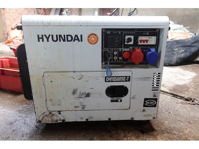 Dieselgeneratot hyundai - afbeelding 1 van  9