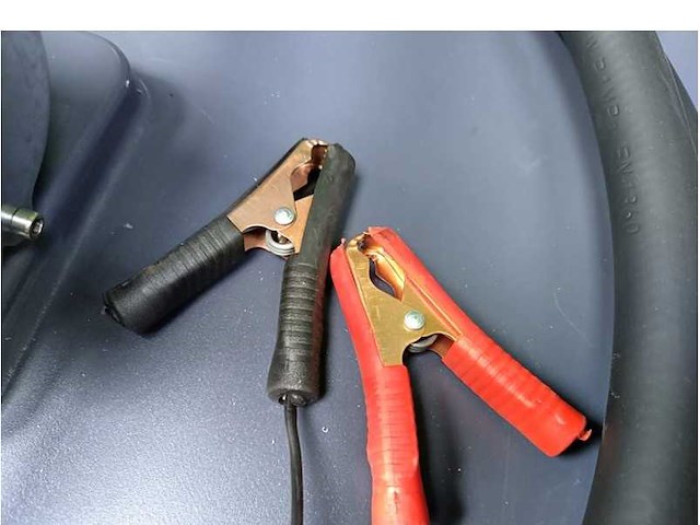 Dieseltank 200l met 12v pomp nieuw - afbeelding 4 van  6