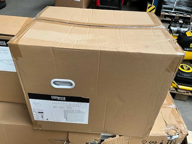 Differnz mix kavel badmeubelen - afbeelding 5 van  17