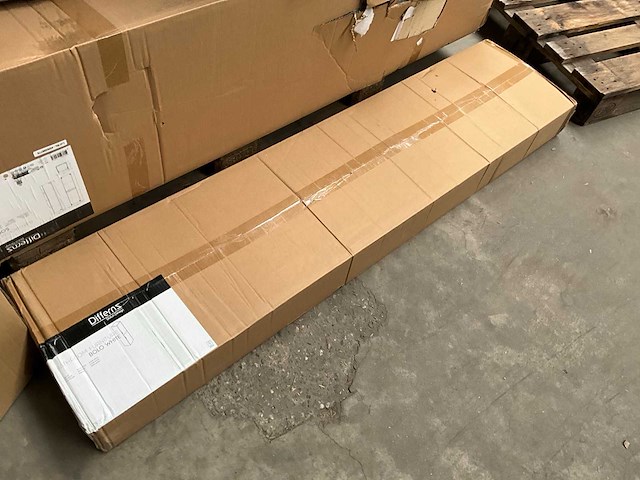 Differnz mix kavel badmeubelen - afbeelding 13 van  17