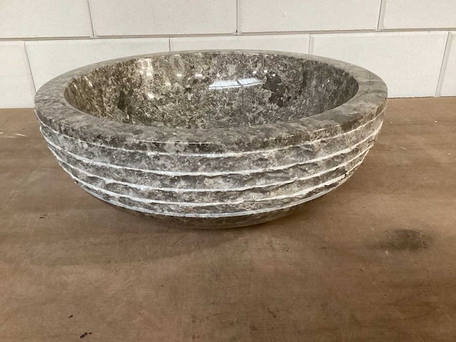 Differnz wasbak natuursteen, rond 40 cm - afbeelding 1 van  4