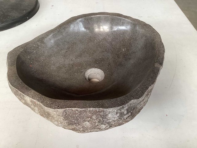 Differnz wasbak uit natuursteen, 46x36 cm - afbeelding 1 van  4