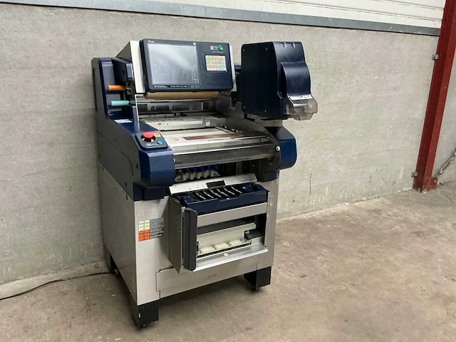 Digi - aw5600fx - halfautomatische weeg- etiketter en verpakkingsmachine - afbeelding 1 van  7