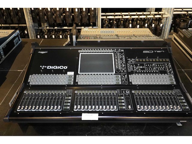 Digico sd10 madi - waves module + flightcase - afbeelding 1 van  3