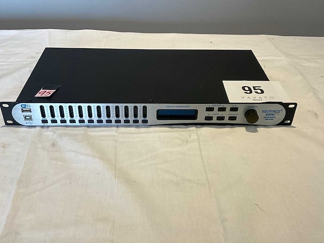 Digisynthetic ds428e digitale crossover - afbeelding 1 van  4