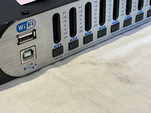 Digisynthetic ds428e digitale crossover - afbeelding 2 van  4