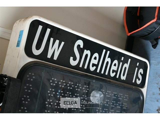Digitaal bord voor snelheidscontrole - afbeelding 2 van  6