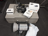 Digitale camera nikon + studioverlichtingsset - afbeelding 4 van  9