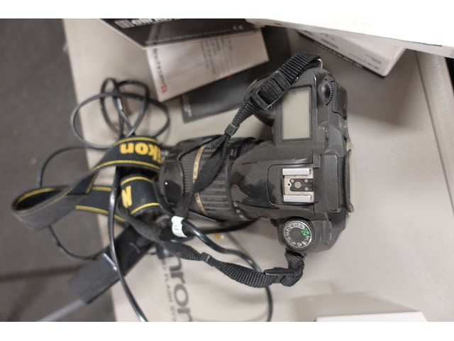 Digitale camera nikon + studioverlichtingsset - afbeelding 6 van  9