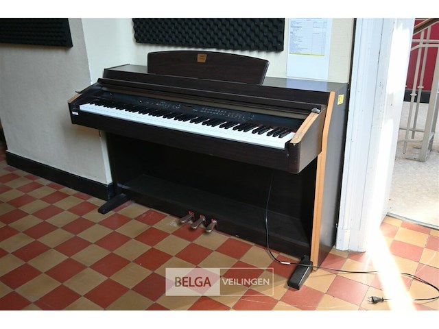 Digitale piano yamaha clavinova - afbeelding 1 van  6