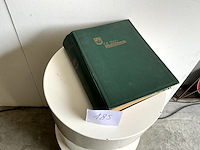 Dik boek - geillustreerd(groen) - afbeelding 1 van  1