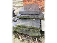 Dikke platen graniet 5-8-10cm met 1 metalen bok - afbeelding 3 van  8