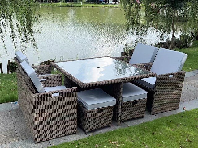 Diningset 9-delig dark brown wicker / witte kussens - afbeelding 1 van  2