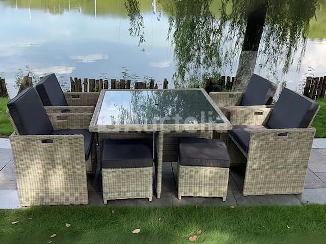 Diningset 9-delig light grey wicker / zwarte kussens - afbeelding 2 van  3