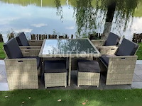Diningset 9-delig light grey wicker / zwarte kussens - afbeelding 2 van  3