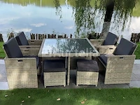 Diningset 9-delig light grey wicker / zwarte kussens
