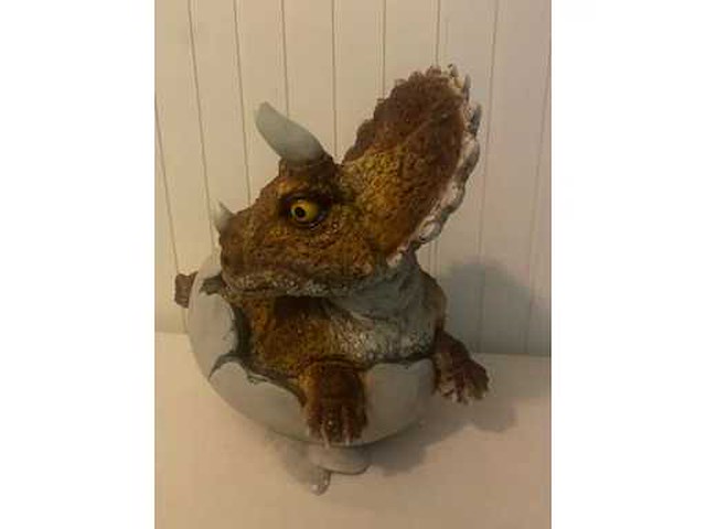 Dinosaurus beeld - afbeelding 2 van  3