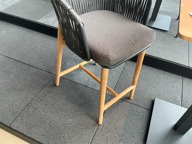 Diphano alexa statafel met 2 barstoelen - afbeelding 7 van  7