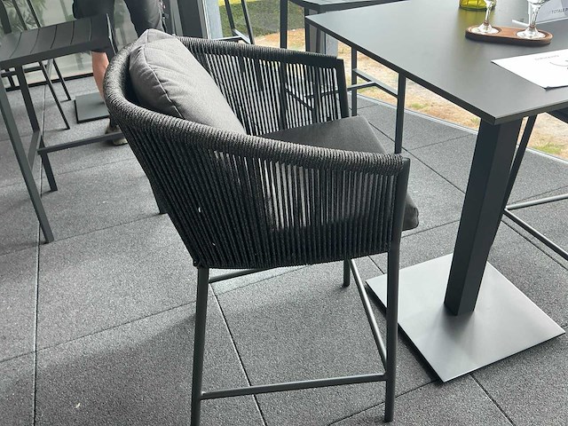 Diphano alexa statafel met 2 barstoelen - afbeelding 4 van  7