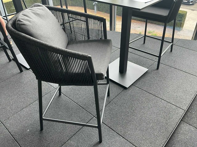 Diphano alexa statafel met 2 barstoelen - afbeelding 5 van  7