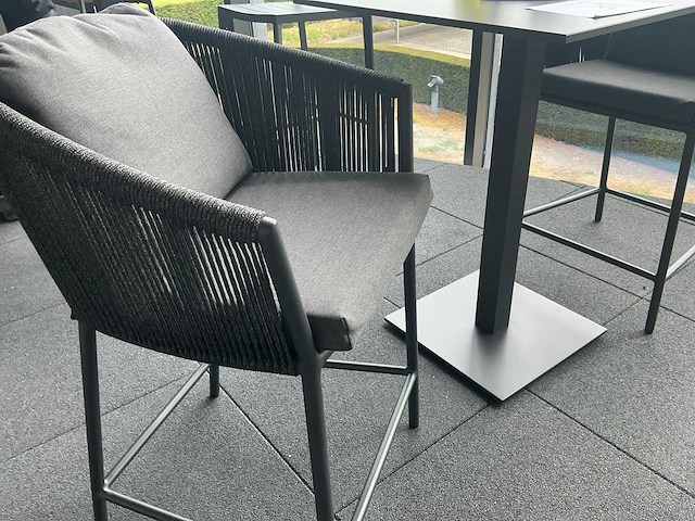 Diphano alexa statafel met 2 barstoelen - afbeelding 6 van  7
