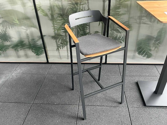 Diphano alexa statafel met 2 barstoelen - afbeelding 6 van  7