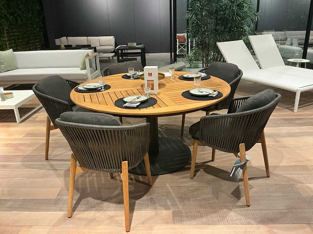 Diphano alexa teaken tuintafel met stoelen - afbeelding 2 van  5