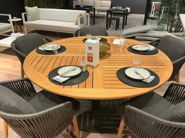 Diphano alexa teaken tuintafel met stoelen - afbeelding 3 van  5