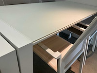 Diphano eetkamertafel met 4 stoelen - afbeelding 2 van  3