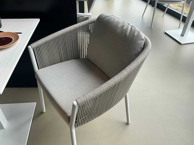 Diphano metris tuintafel met 2 stoelen - afbeelding 4 van  5