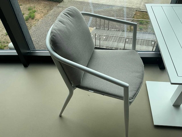 Diphano metris tuintafel met 2 stoelen - afbeelding 5 van  6