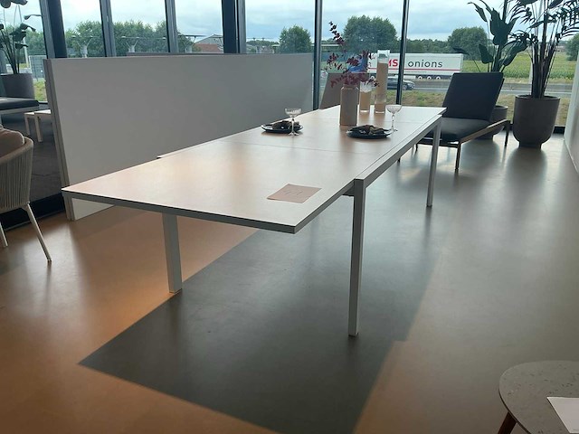Diphano selecta verlengbare tuintafel - afbeelding 1 van  5