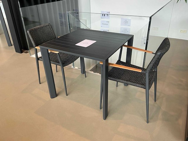Diphano terrastafel met stoelen - afbeelding 1 van  5
