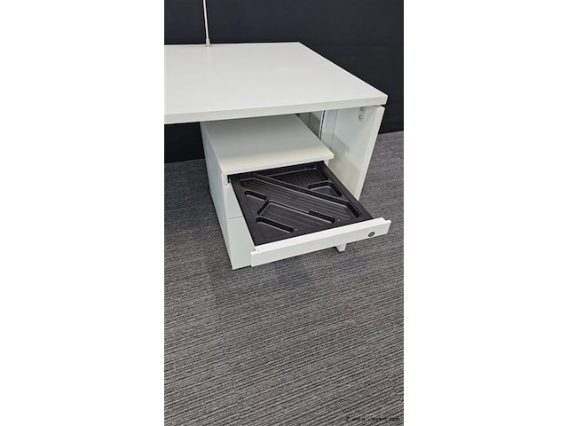 Directiebureau fantoni - afbeelding 2 van  12