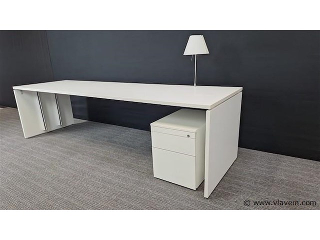 Directiebureau fantoni - afbeelding 9 van  12