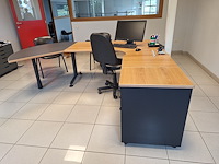 Directiebureau met ladenblok en 3 stoelen - afbeelding 3 van  3