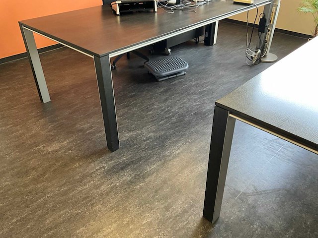 Directiebureau + vergadertafel - afbeelding 9 van  12