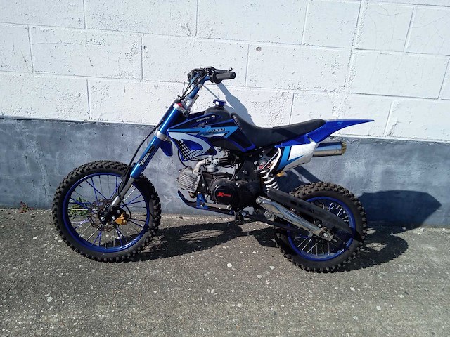 Dirt bike - x trem - motorfiets - afbeelding 1 van  2