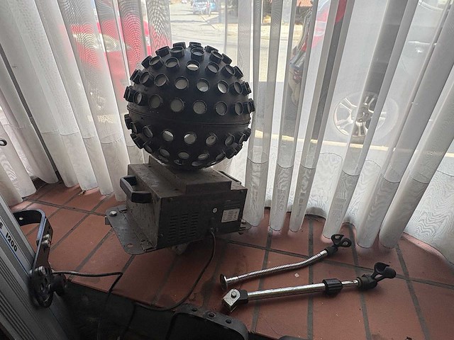 Disco lampen professioneel - various light equipment (9x) - afbeelding 4 van  9