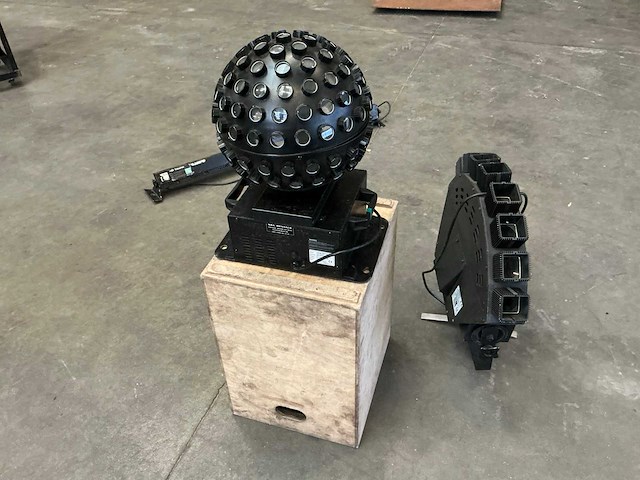Discobol jbsystems worldstar + lichtarmatuur spartan - afbeelding 1 van  7