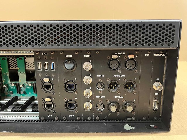 Disguise 4x4 pro server - needs repair - afbeelding 6 van  6