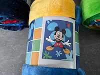Disney home assorti fleece plaids 130 x 160 cm (14x) - afbeelding 9 van  13