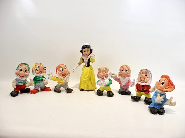 Disney sneeuwwitje en zeven dwergen - afbeelding 1 van  11