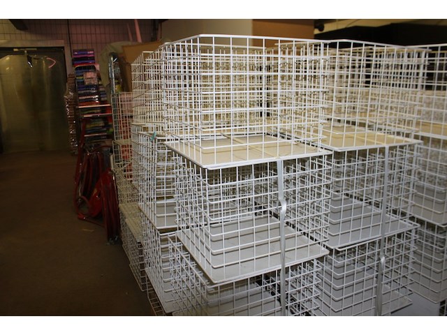 Display bakken, draadmanden ca 24 stuks - afbeelding 2 van  3